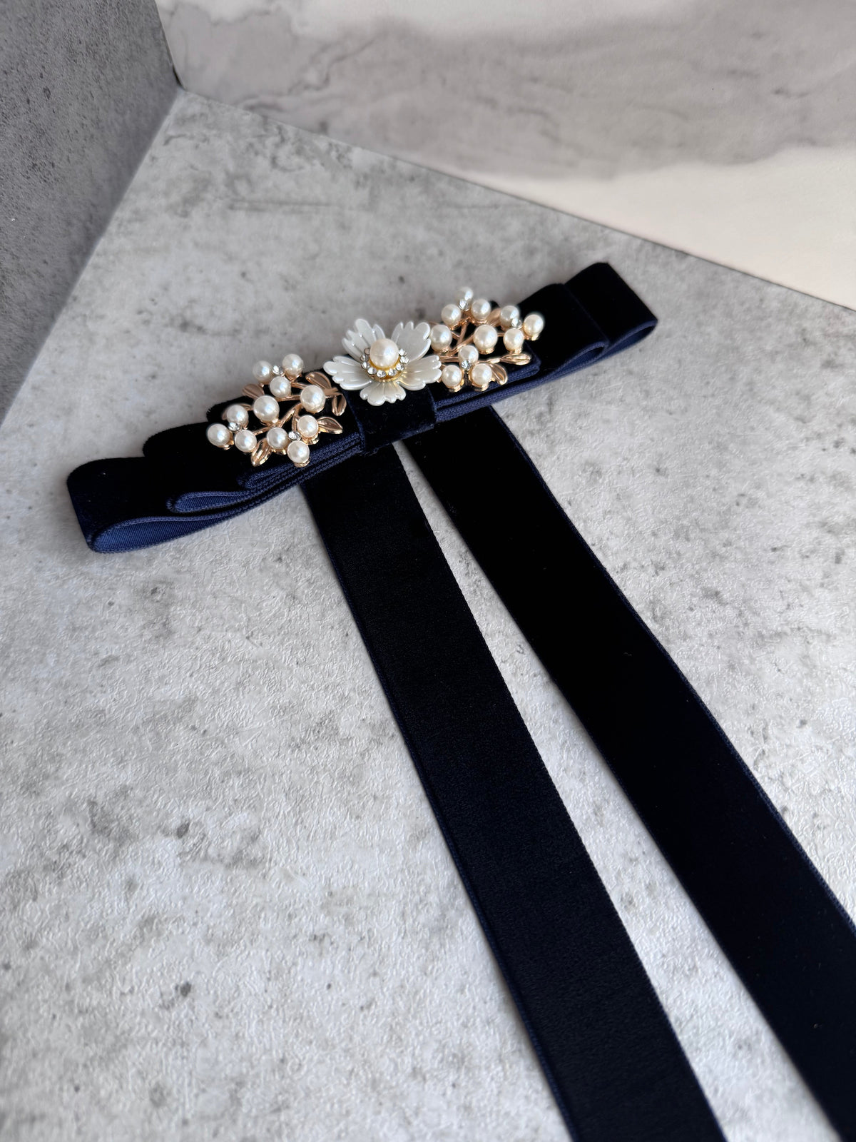 Classic Navy Pearl – Blooming Bow Collection Classic Navy Pearl – Blooming Bow Collection Precius pearls