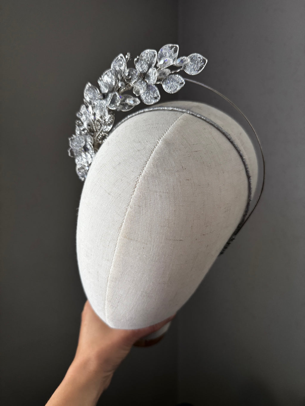 Silver half halo
