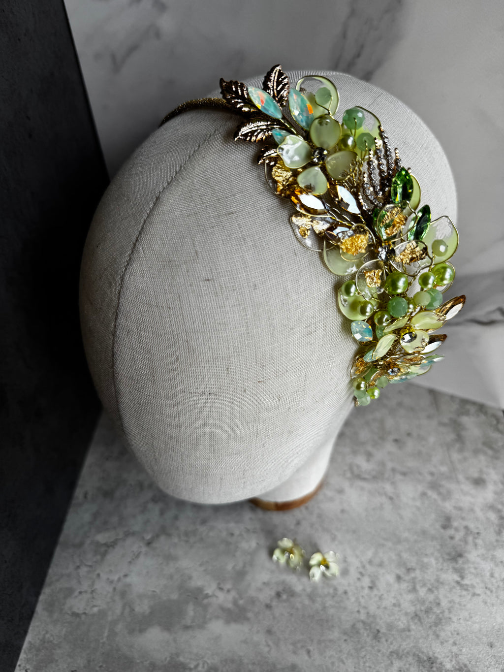 Light Green and Gold side Heapdiece