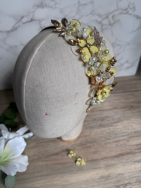 Yellow and white side headpiece Yellow and white side headpiece Precius pearls