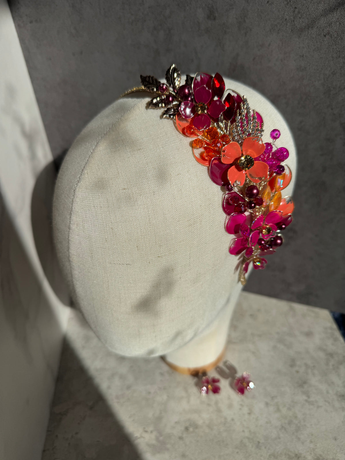 Burgundy, orange and Fucshia side headpiece