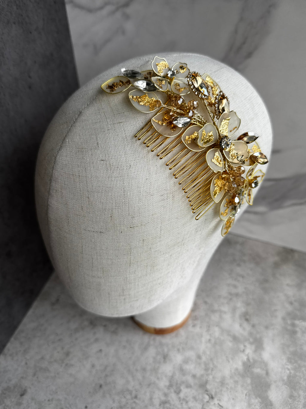 Frosted Gold Comb