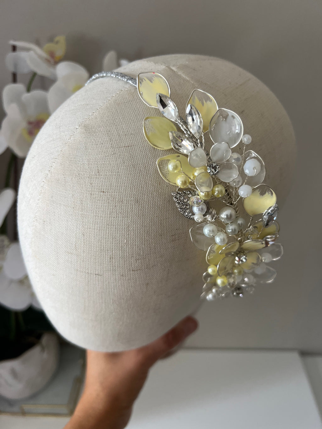 Silver, Yellow and White side Heapdiece