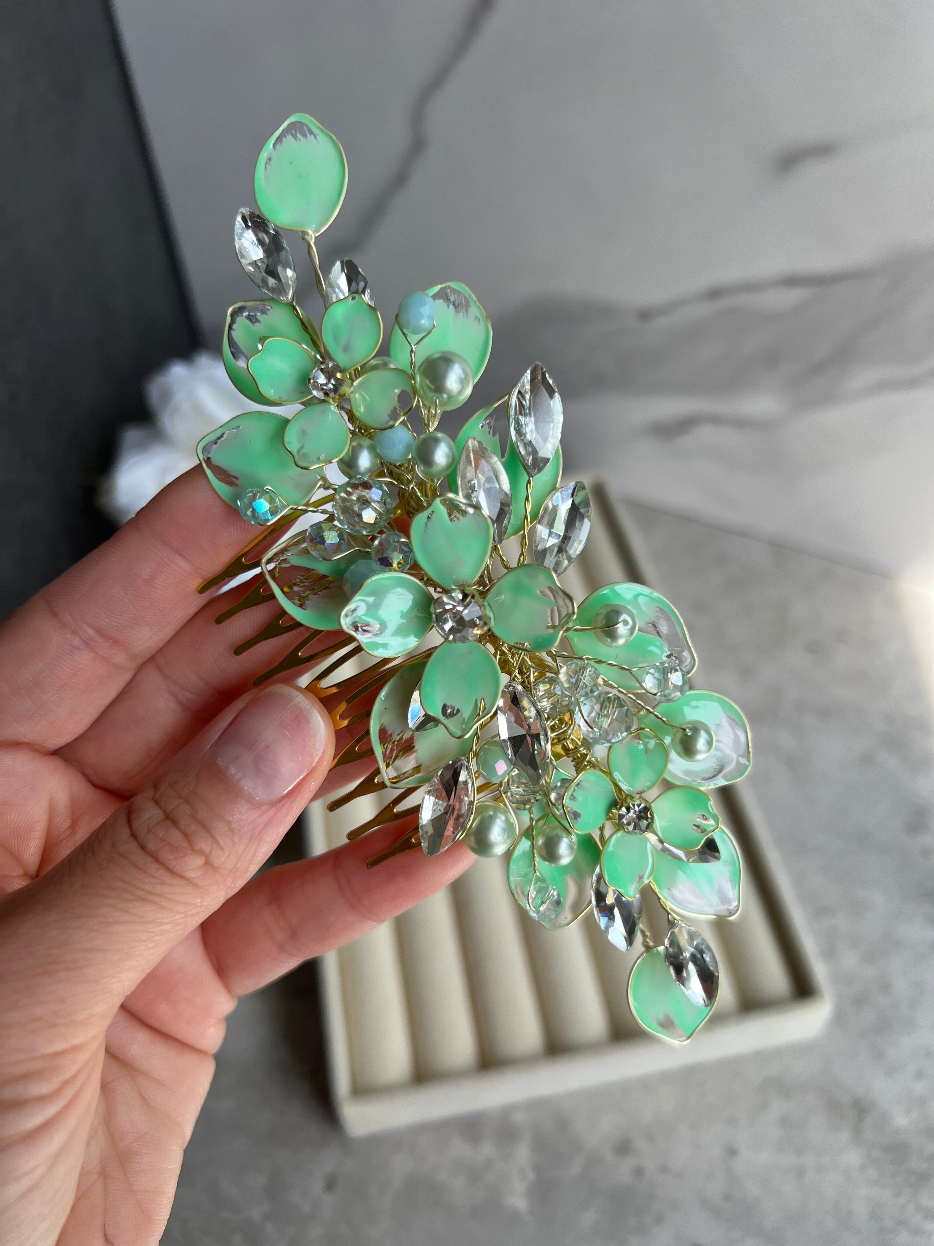 Mint comb and Earrings