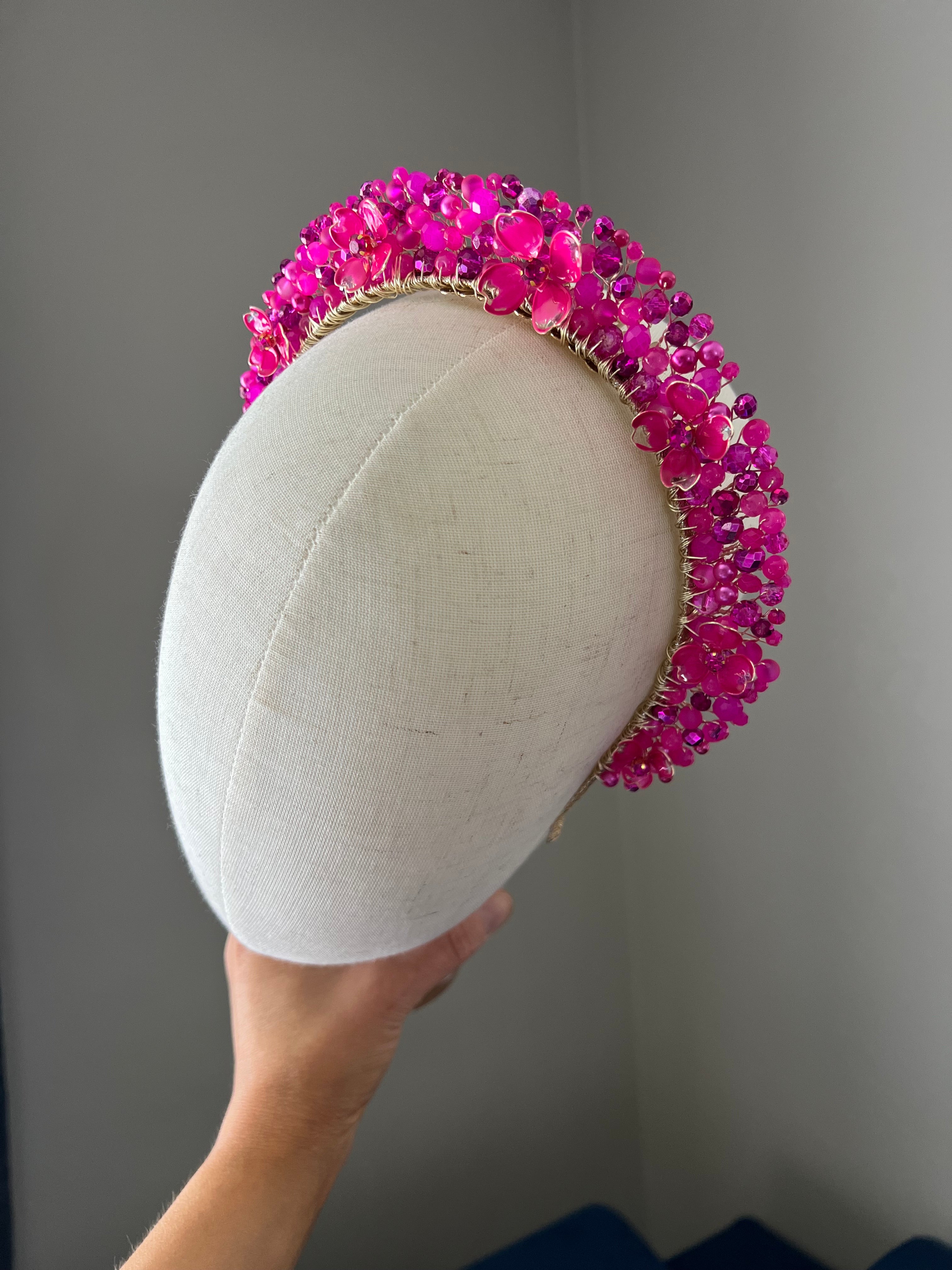 Rental / Fucshia Beaded Crown
