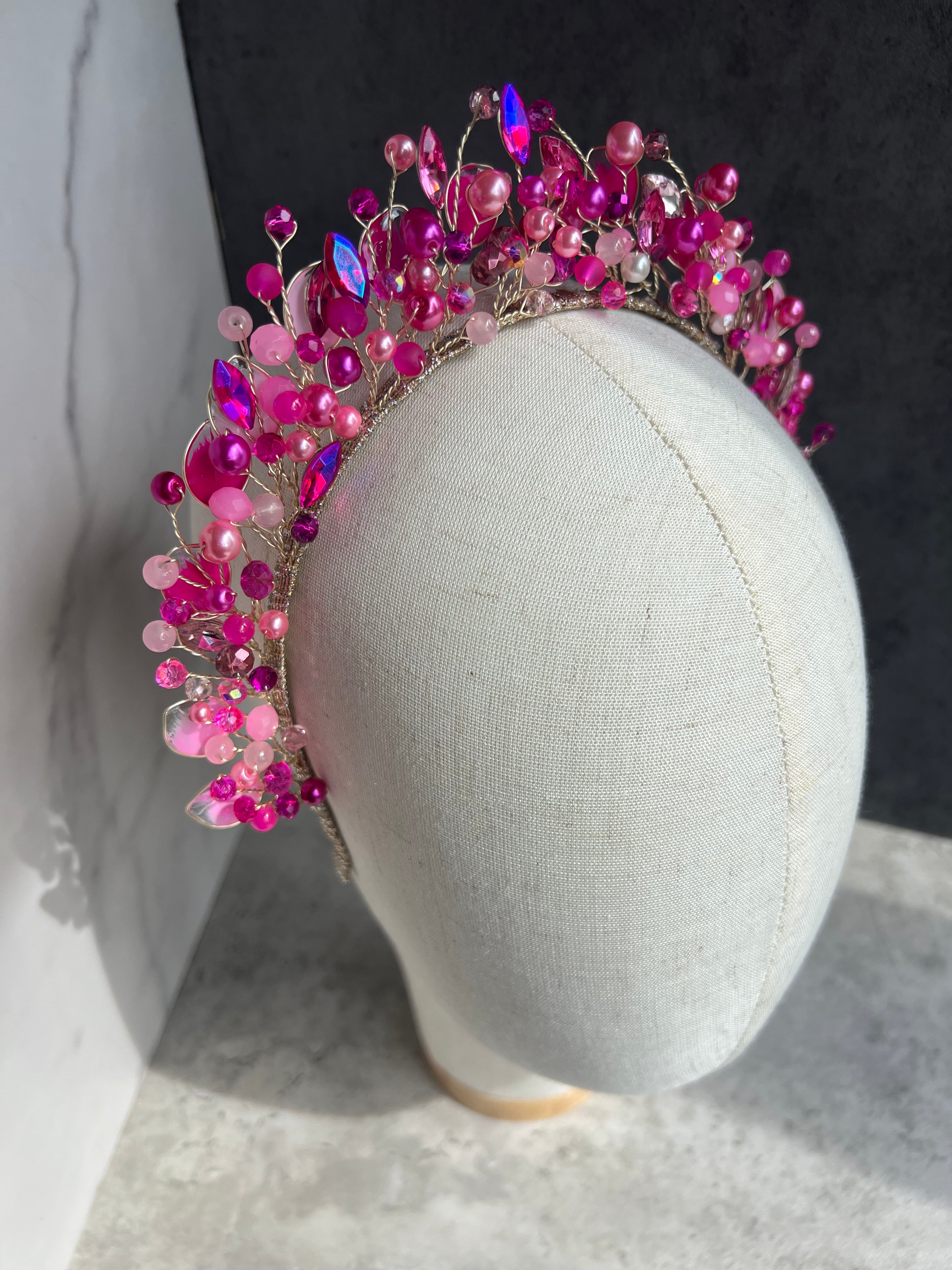 Pointed Crowns
