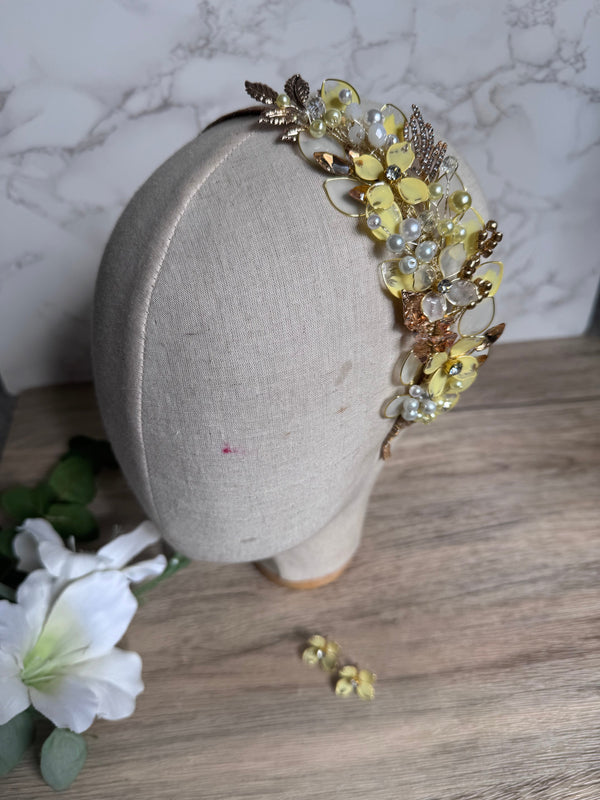 Yellow and white side headpiece Yellow and white side headpiece Precius pearls