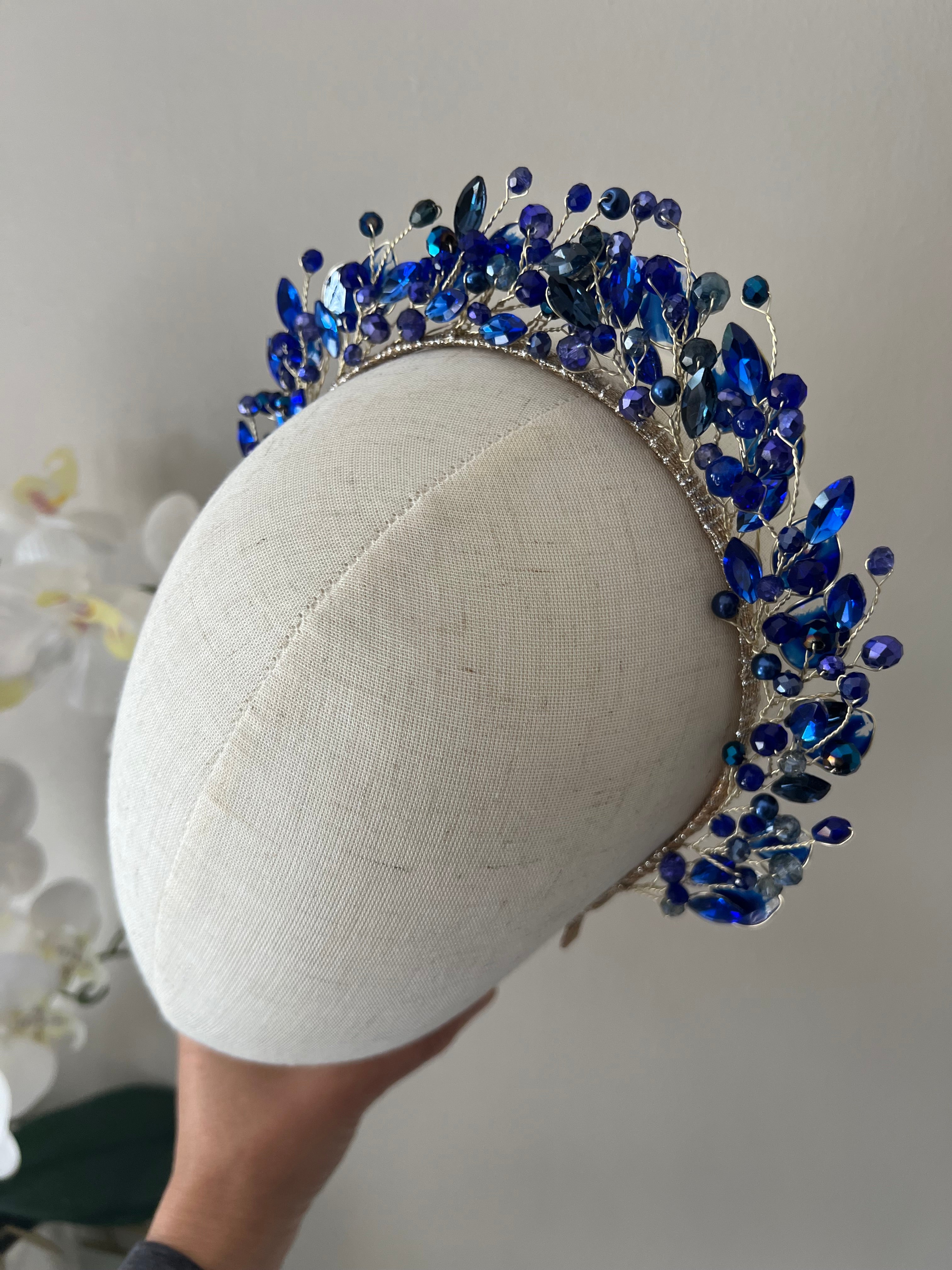 Pointed Crowns