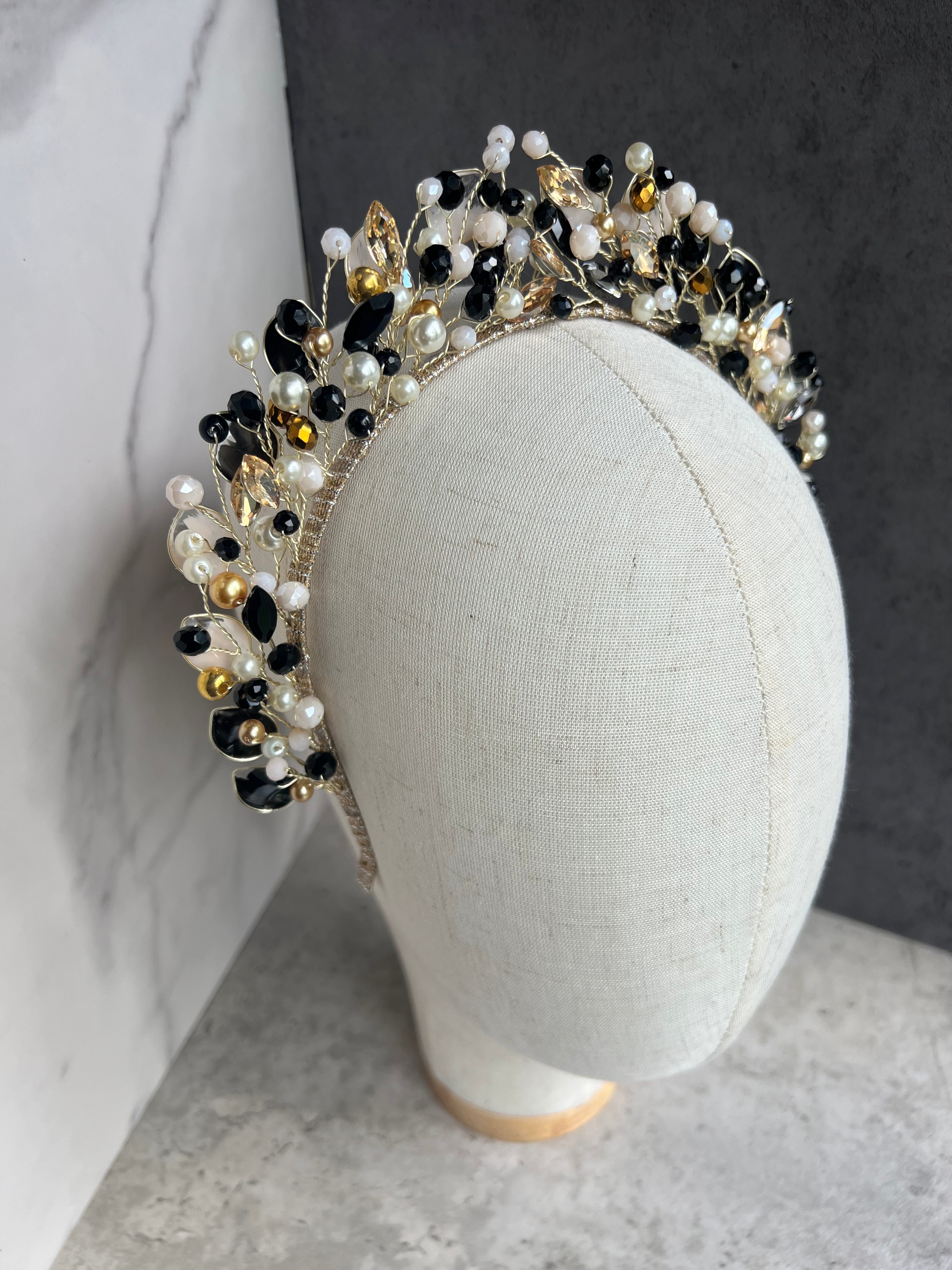 Pointed Crowns
