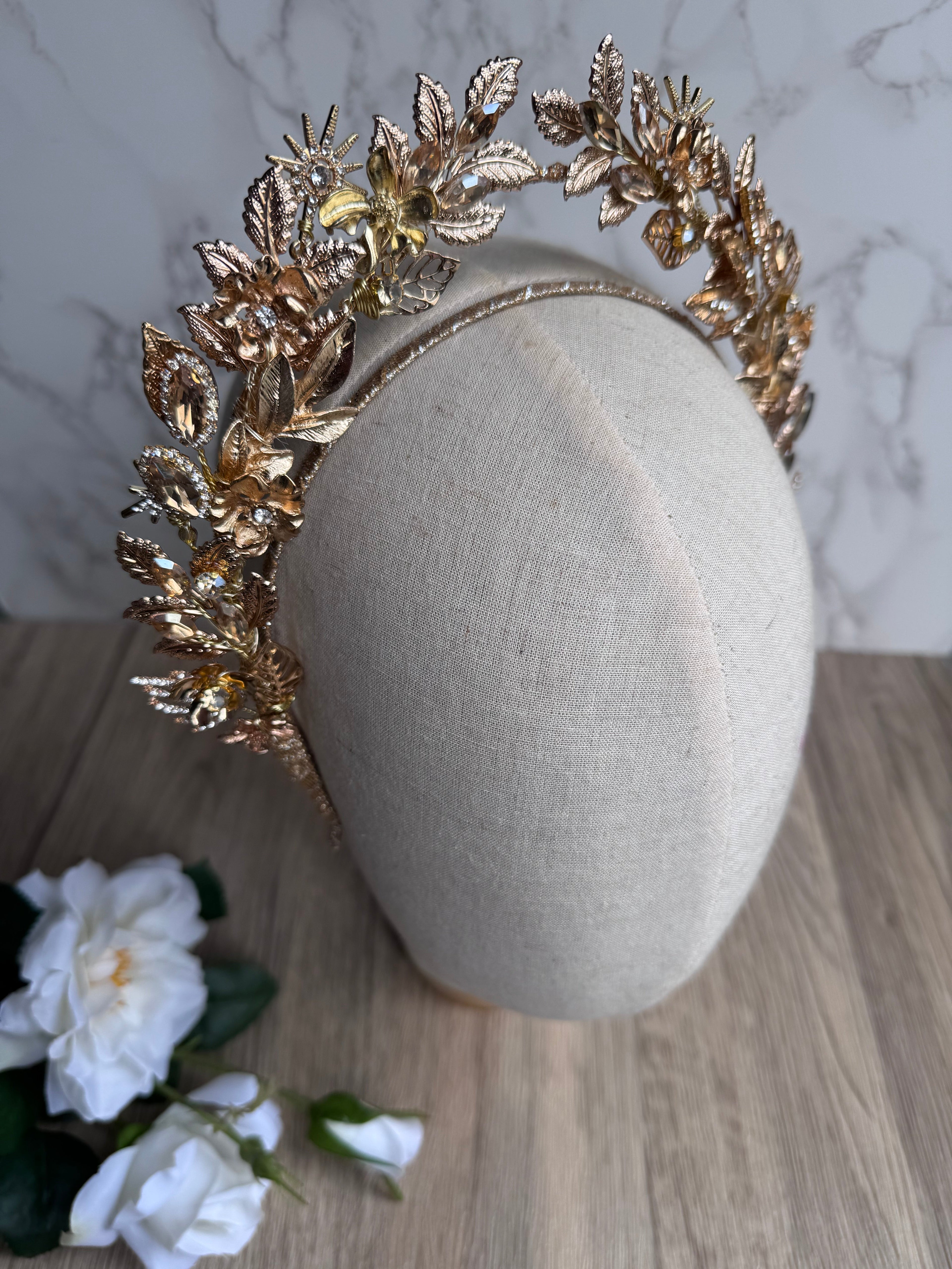 Golden Goddess Rental Crown Golden Goddess Rental Crown Precius pearls