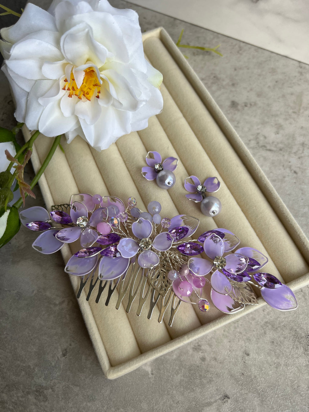 Lilac comb and Earrings