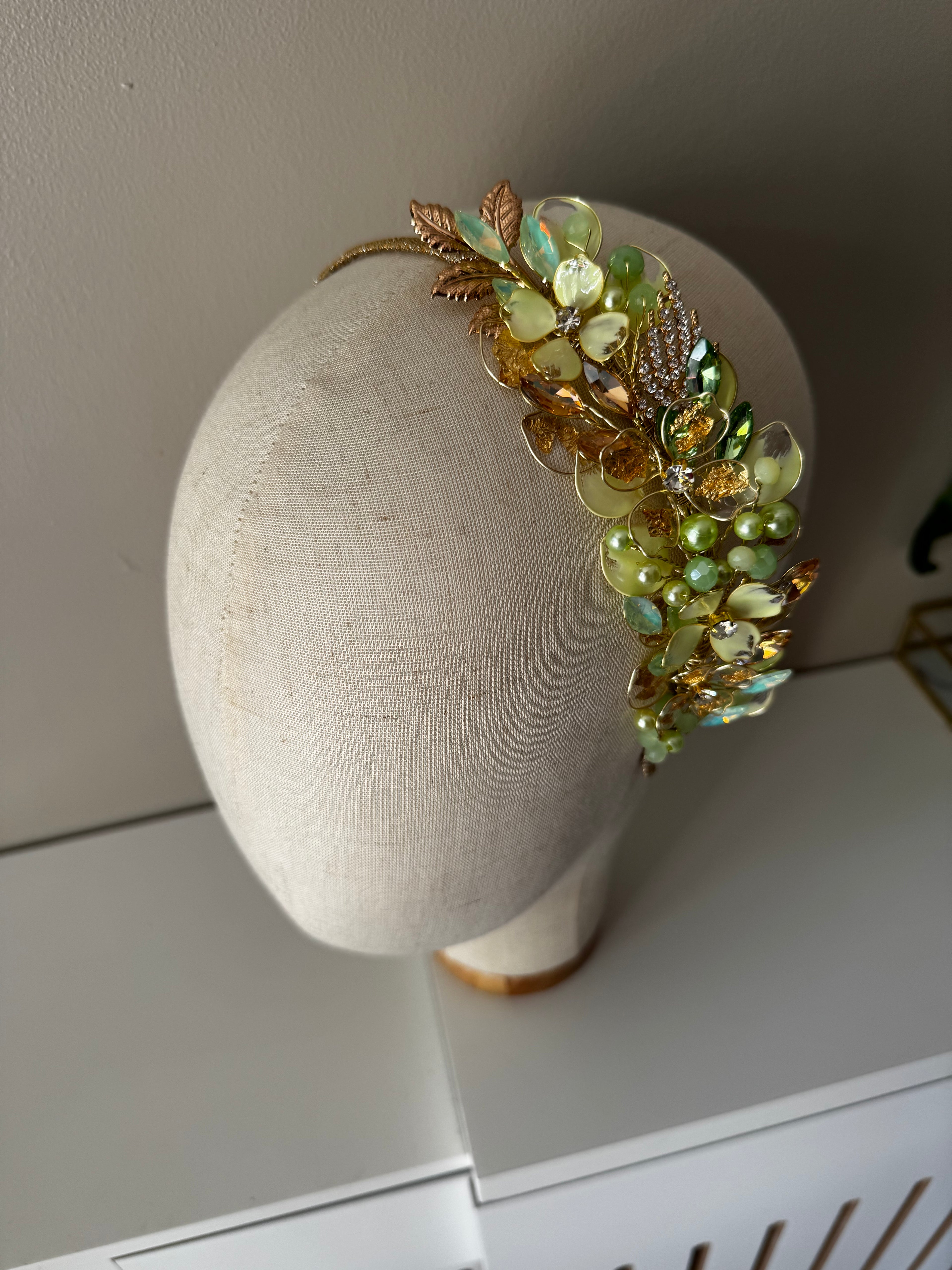 Light Green and Gold side Heapdiece