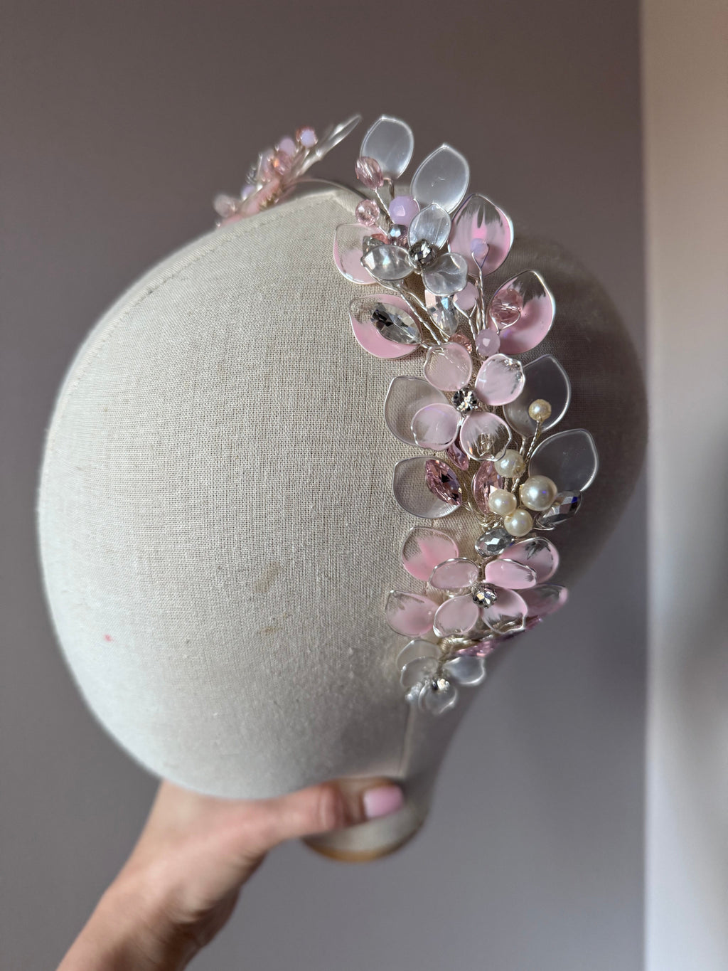 Blush Pink & Pearl Holy Communion Tiara Blush Pink & Pearl Holy Communion Tiara Precius pearls