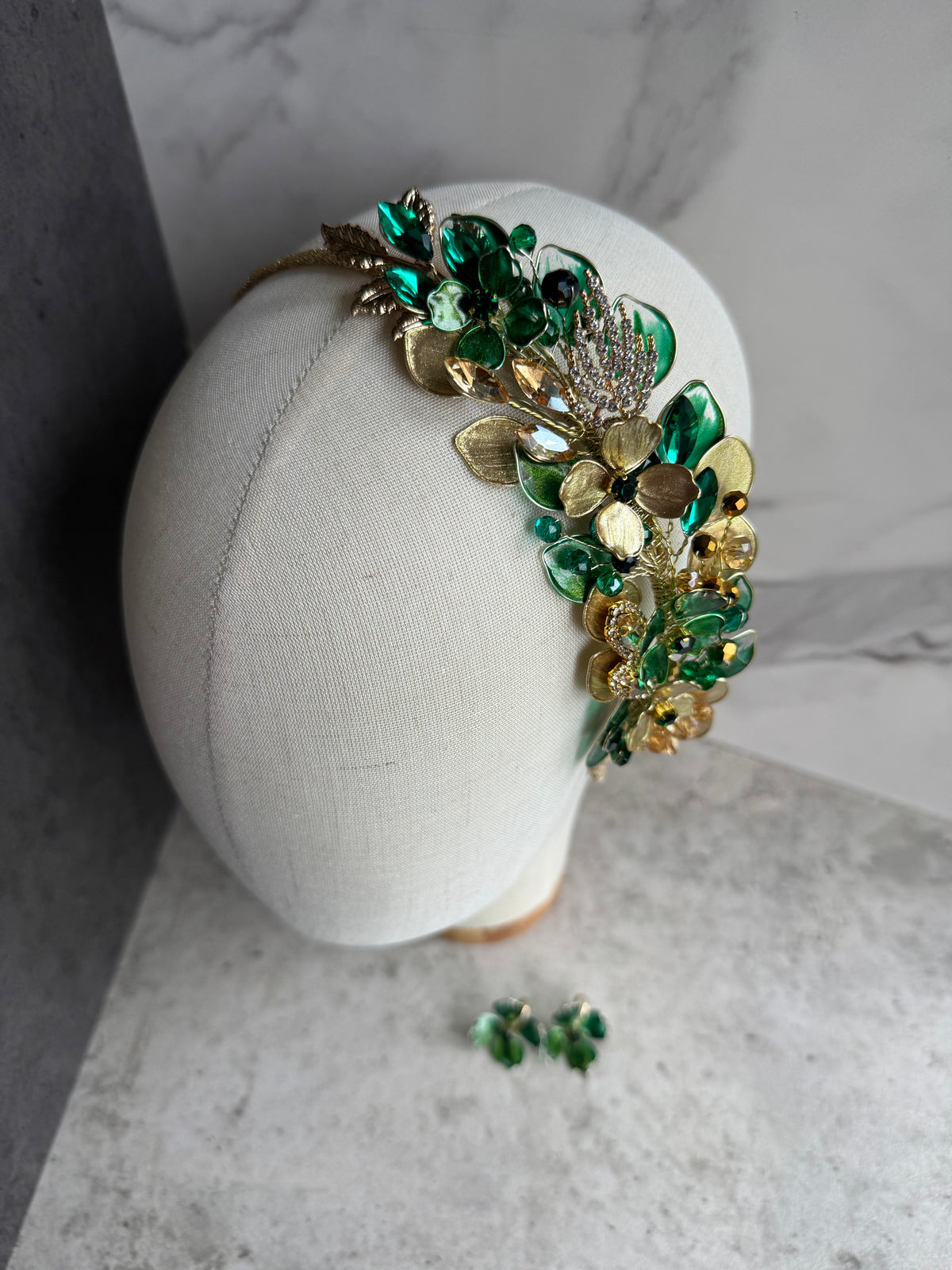 Bespoke Comb and Headpiece