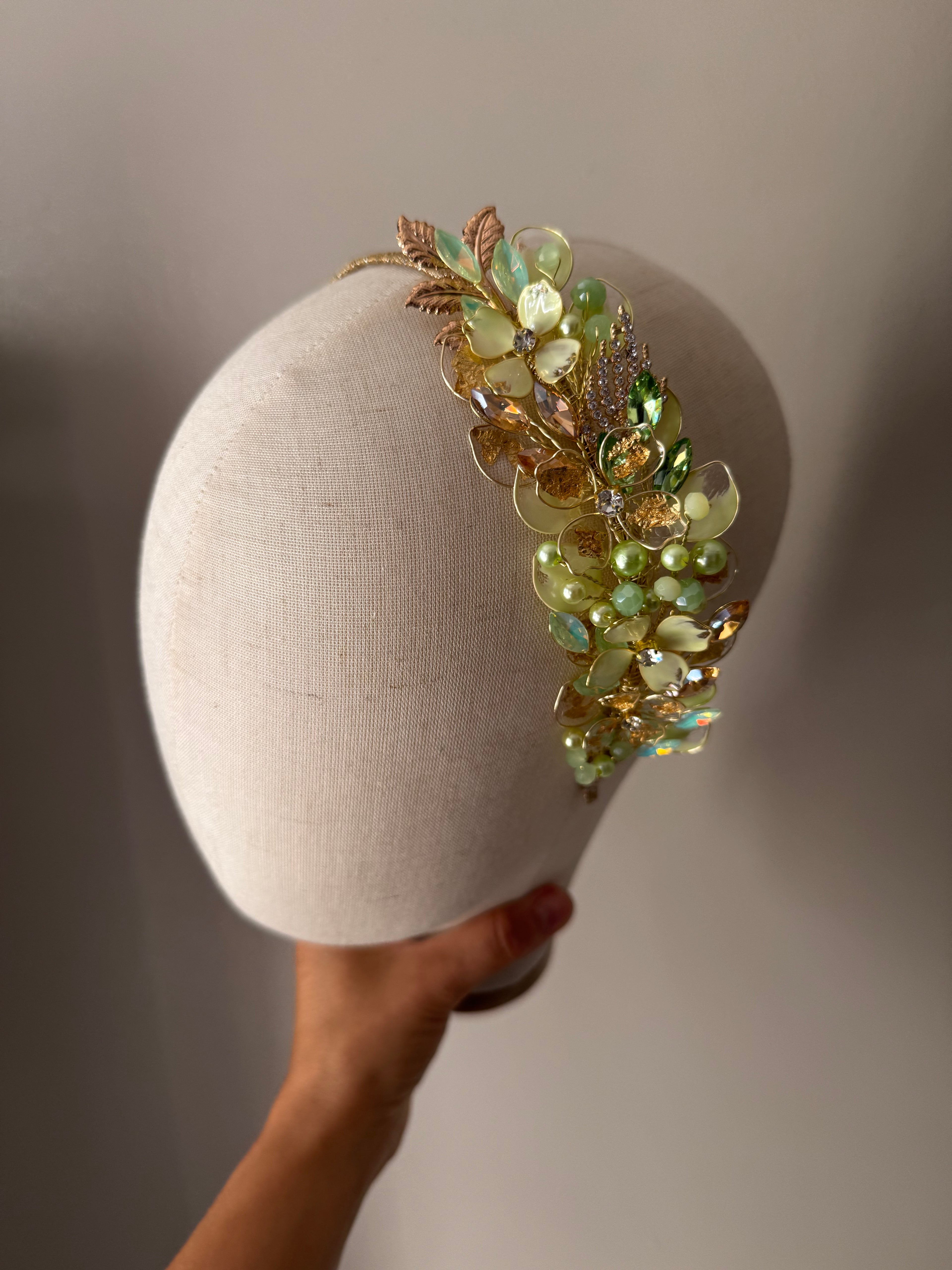 Light Green and Gold side Heapdiece