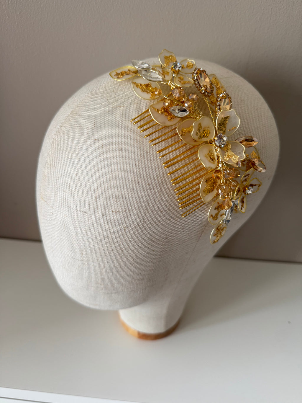 Frosted Gold Comb