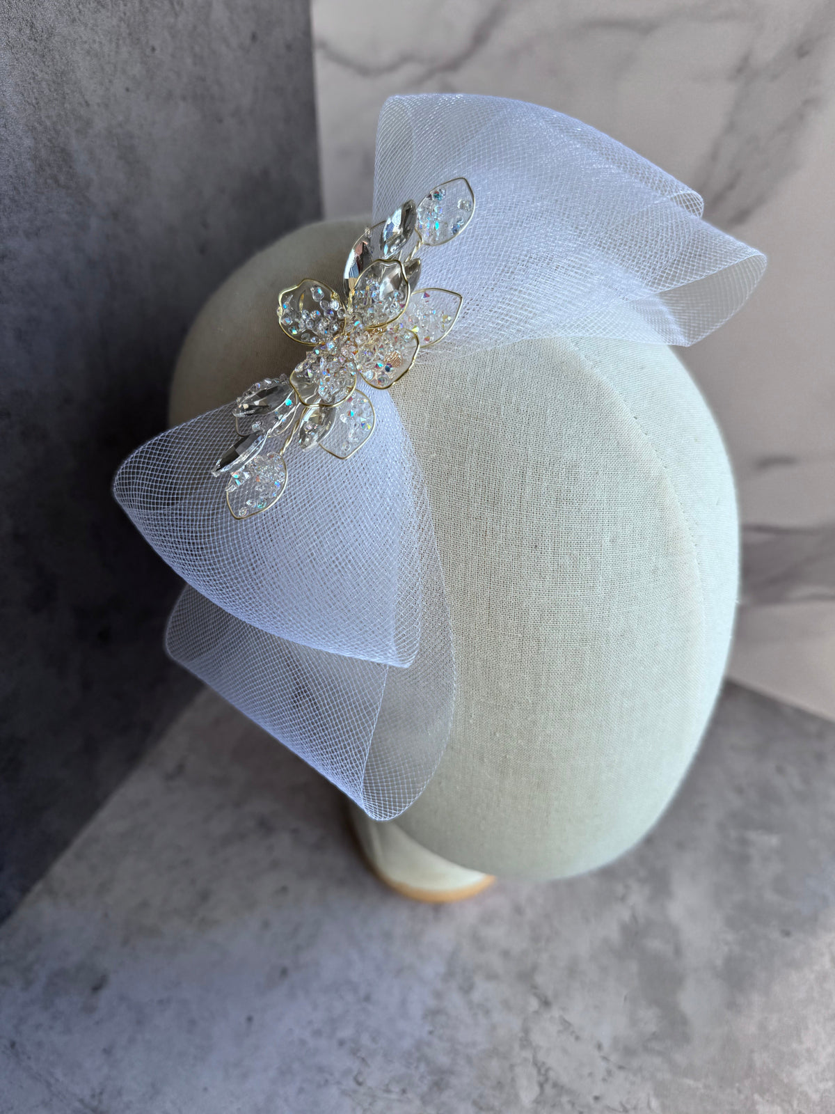 Crinoline Mesh Bow Clip & Headband for Communion, Baptism & Special Occasions Crinoline Mesh Bow Clip & Headband for Communion, Baptism & Special Occasions Precius pearls