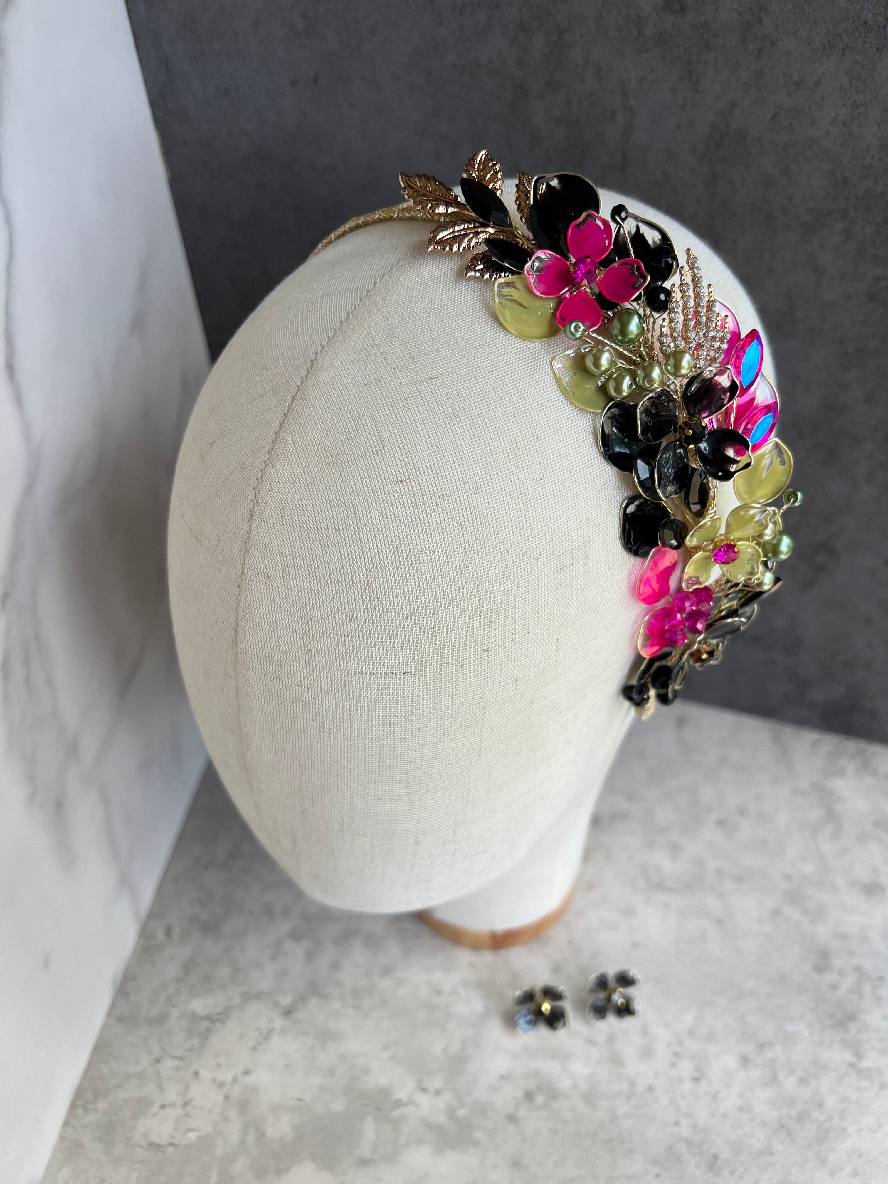Sage, Fucshia and black
