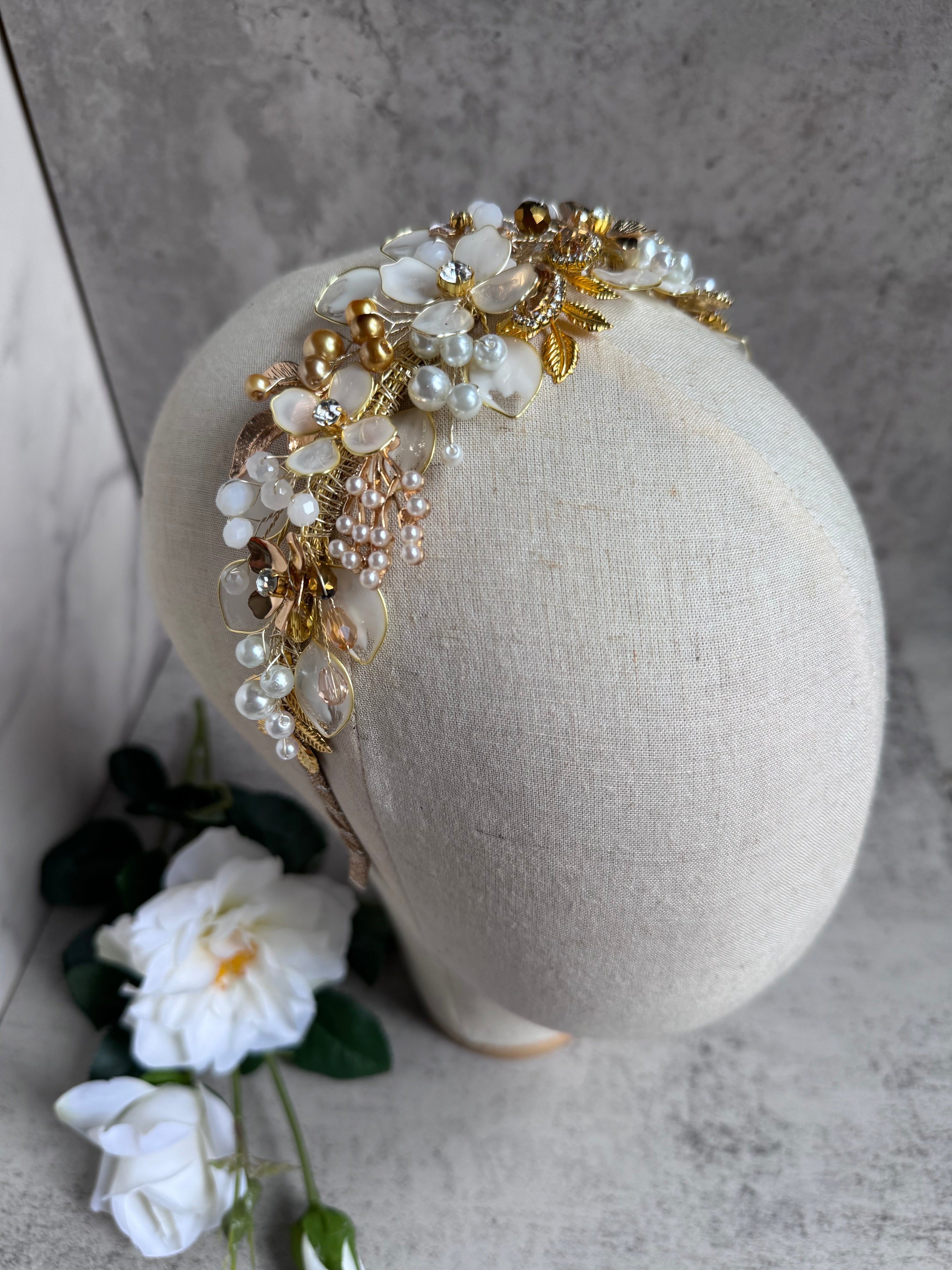 White and Gold White and Gold Precius pearls