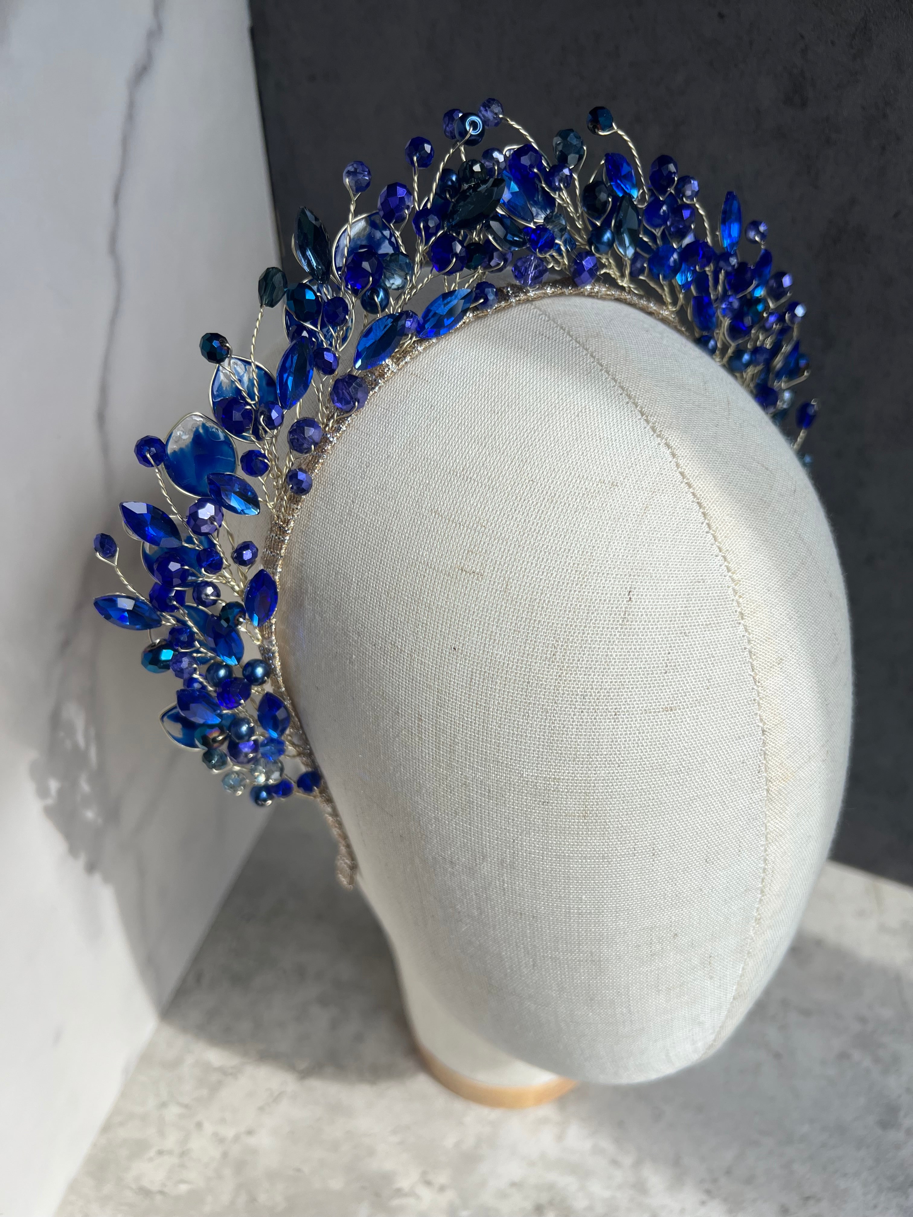 Pointed Crowns