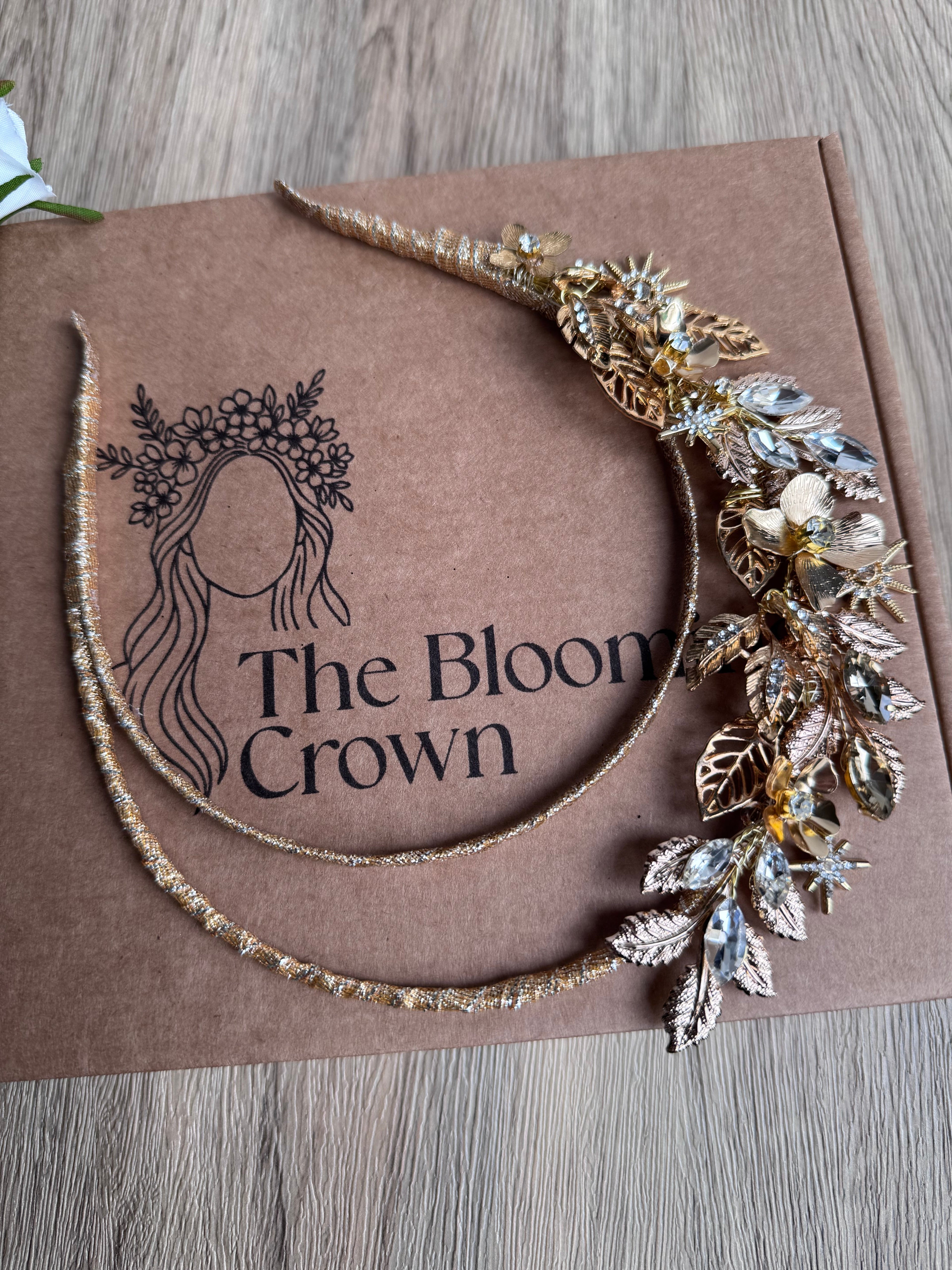 Gold Half halo - wedding guest headpiece Gold Half halo - wedding guest headpiece Precius pearls