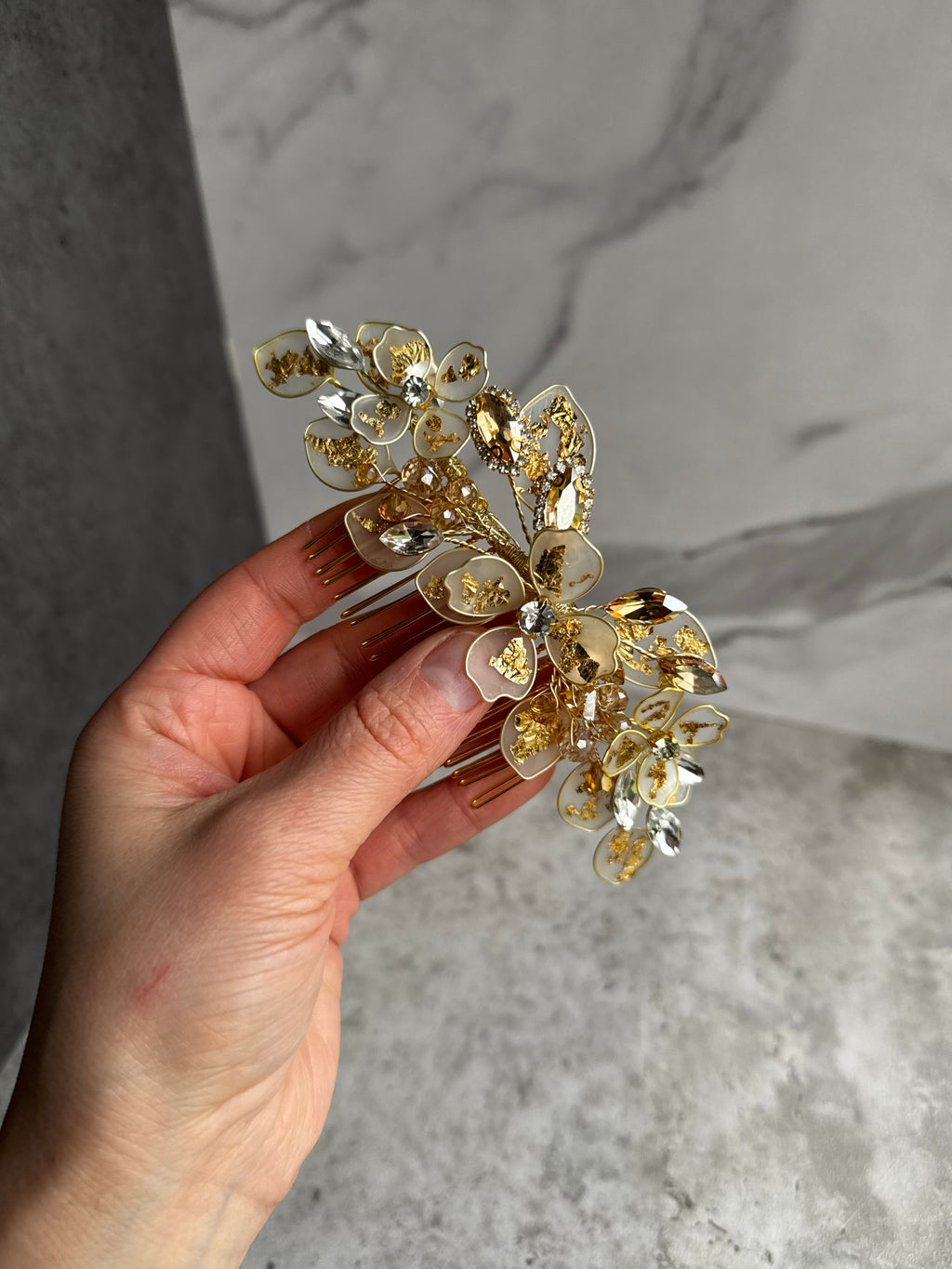 Frosted Gold Comb