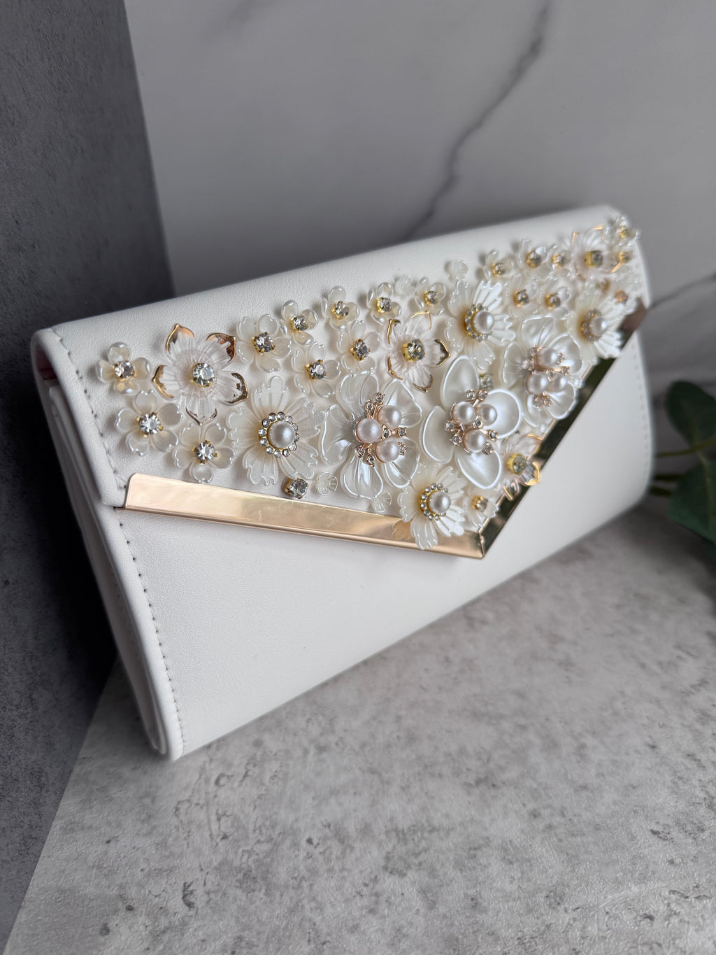 Pearl flower headpiece and bag