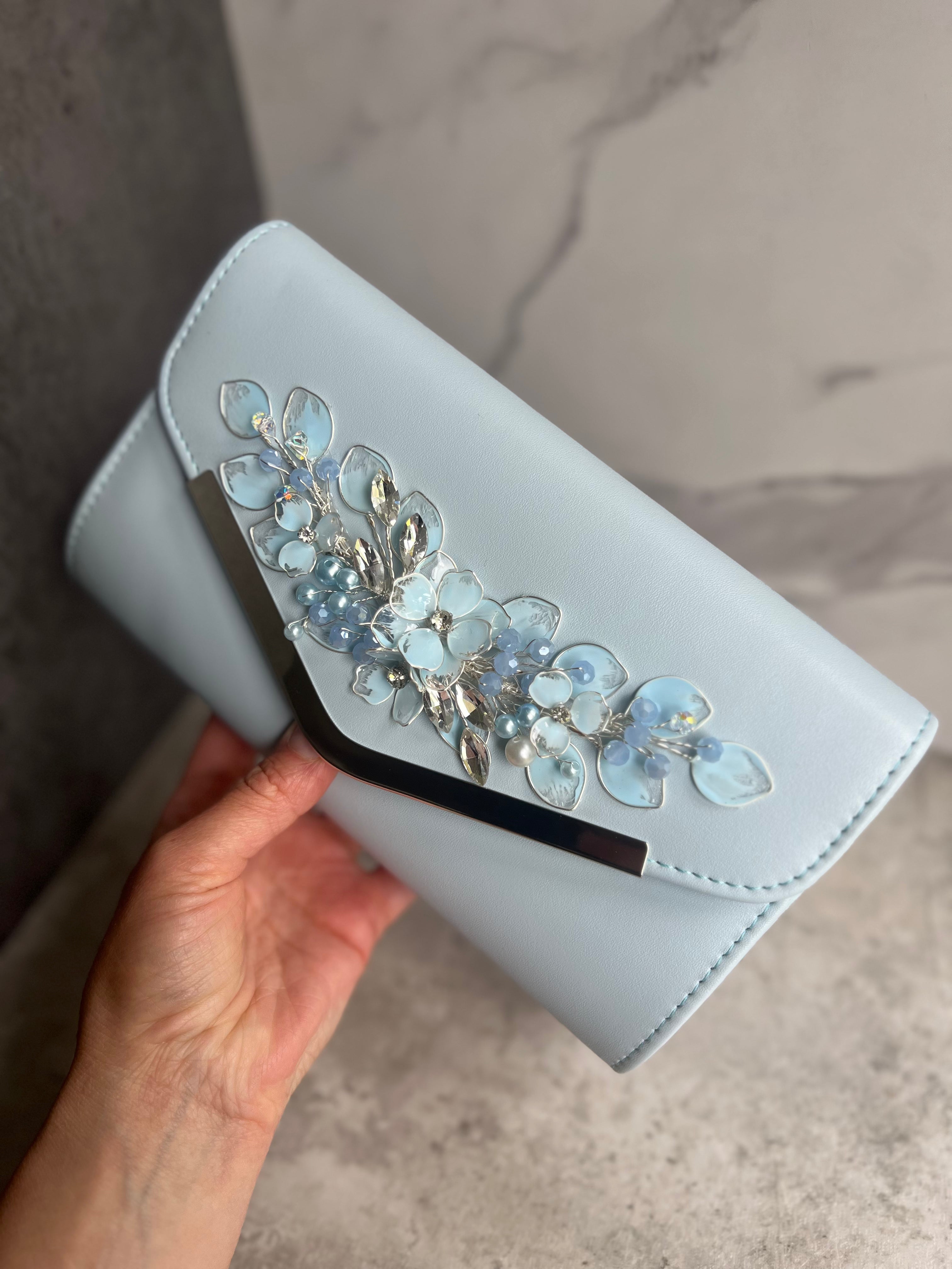 Light blue halo and Clutch