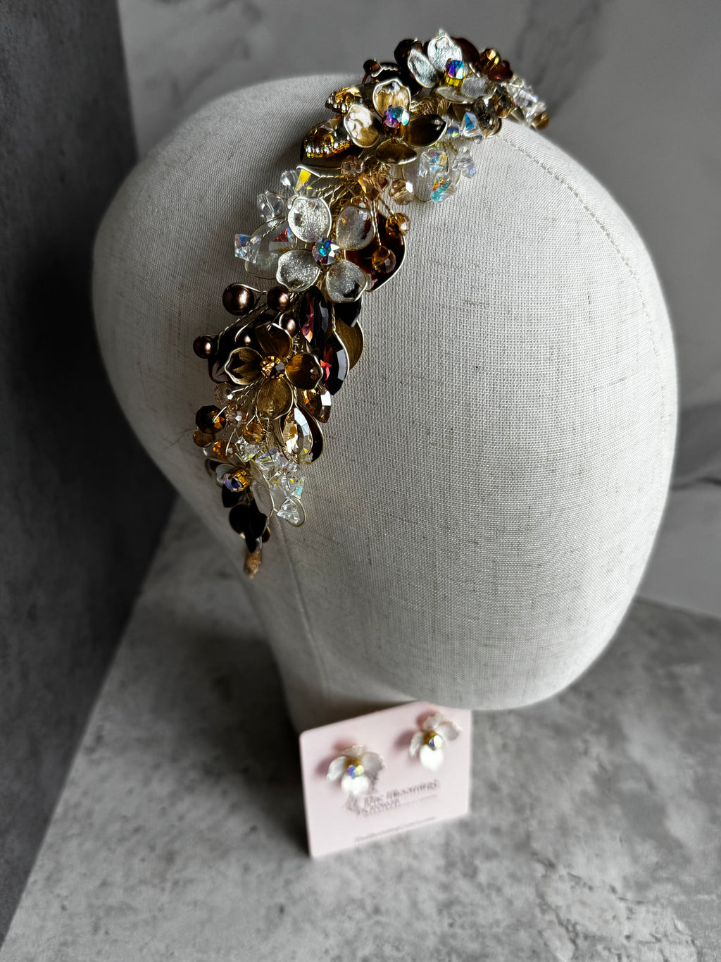 Shimmery pearls, gold and Brown low headpiece