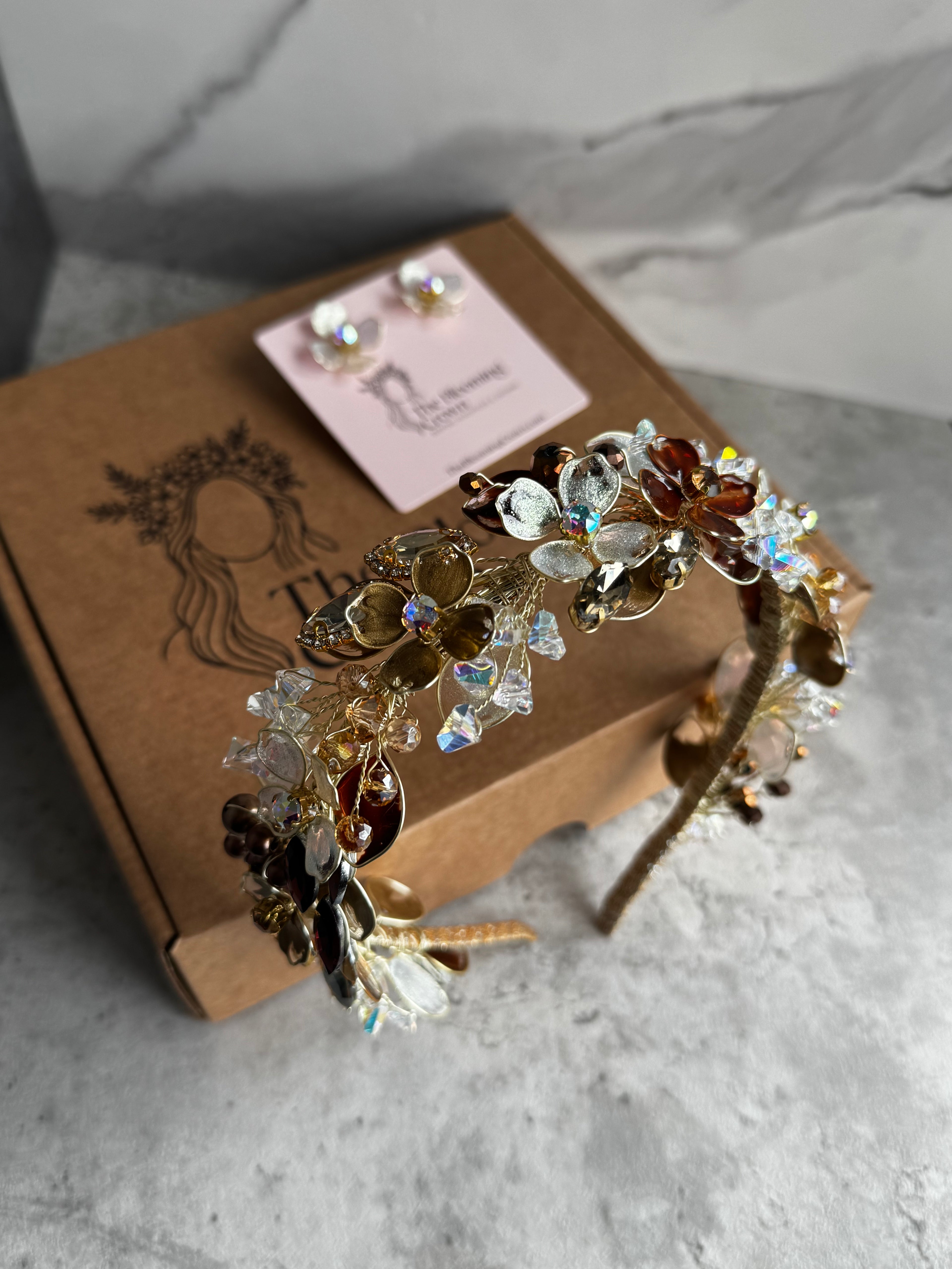 Shimmery pearls, gold and Brown low headpiece