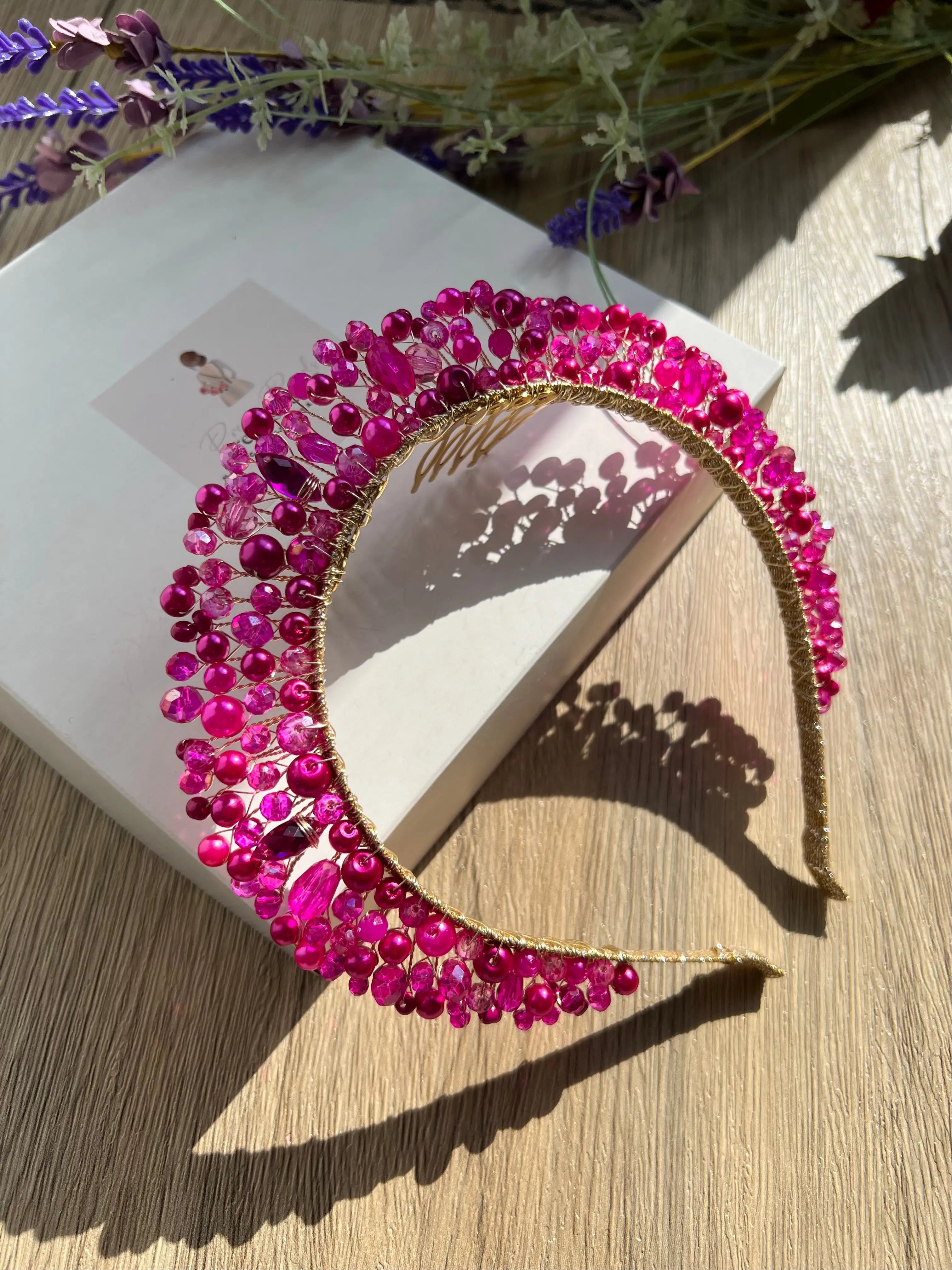 Rental / Fucshia Beaded Crown
