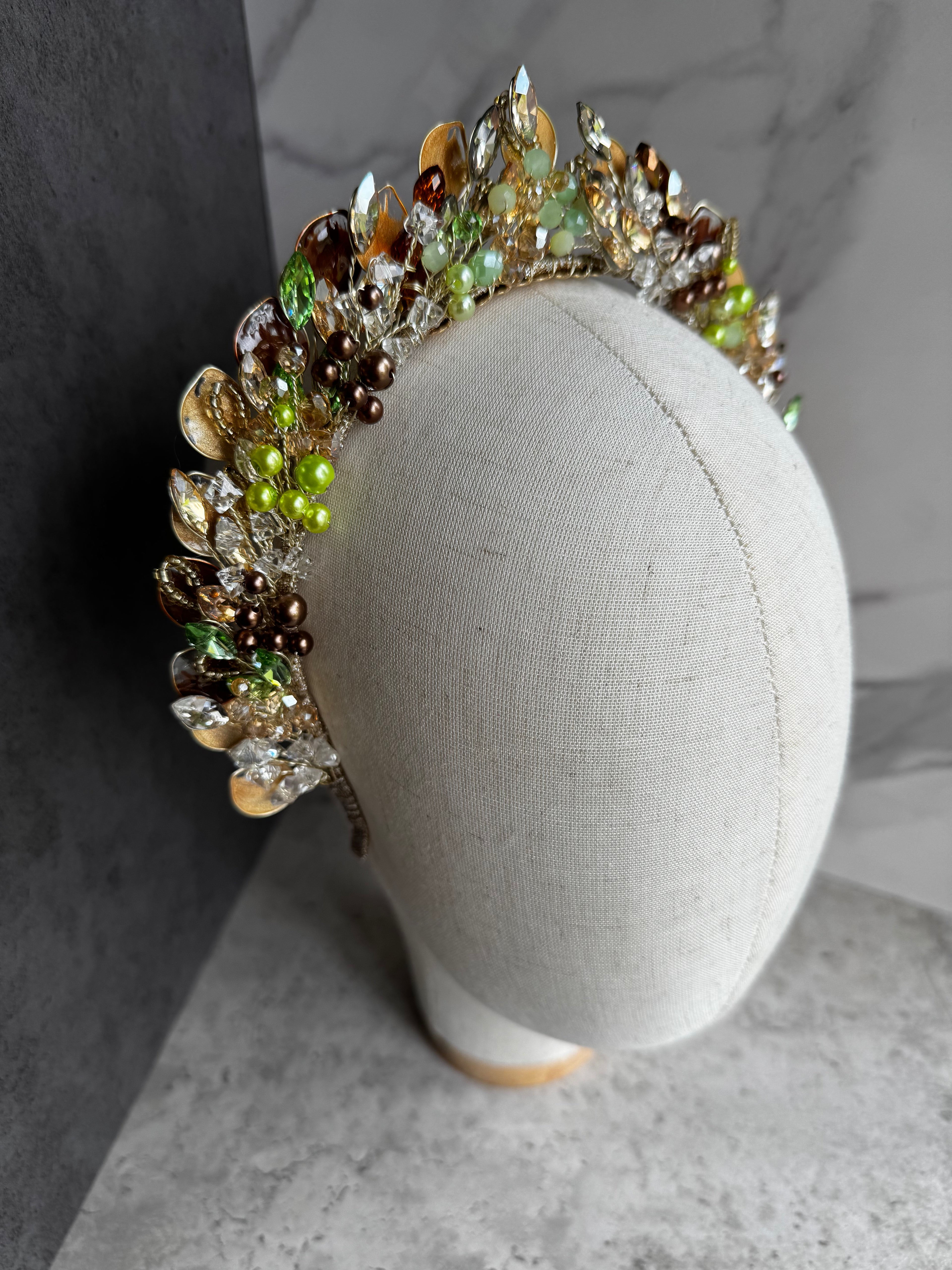 Gold, lime and brown pointed crown