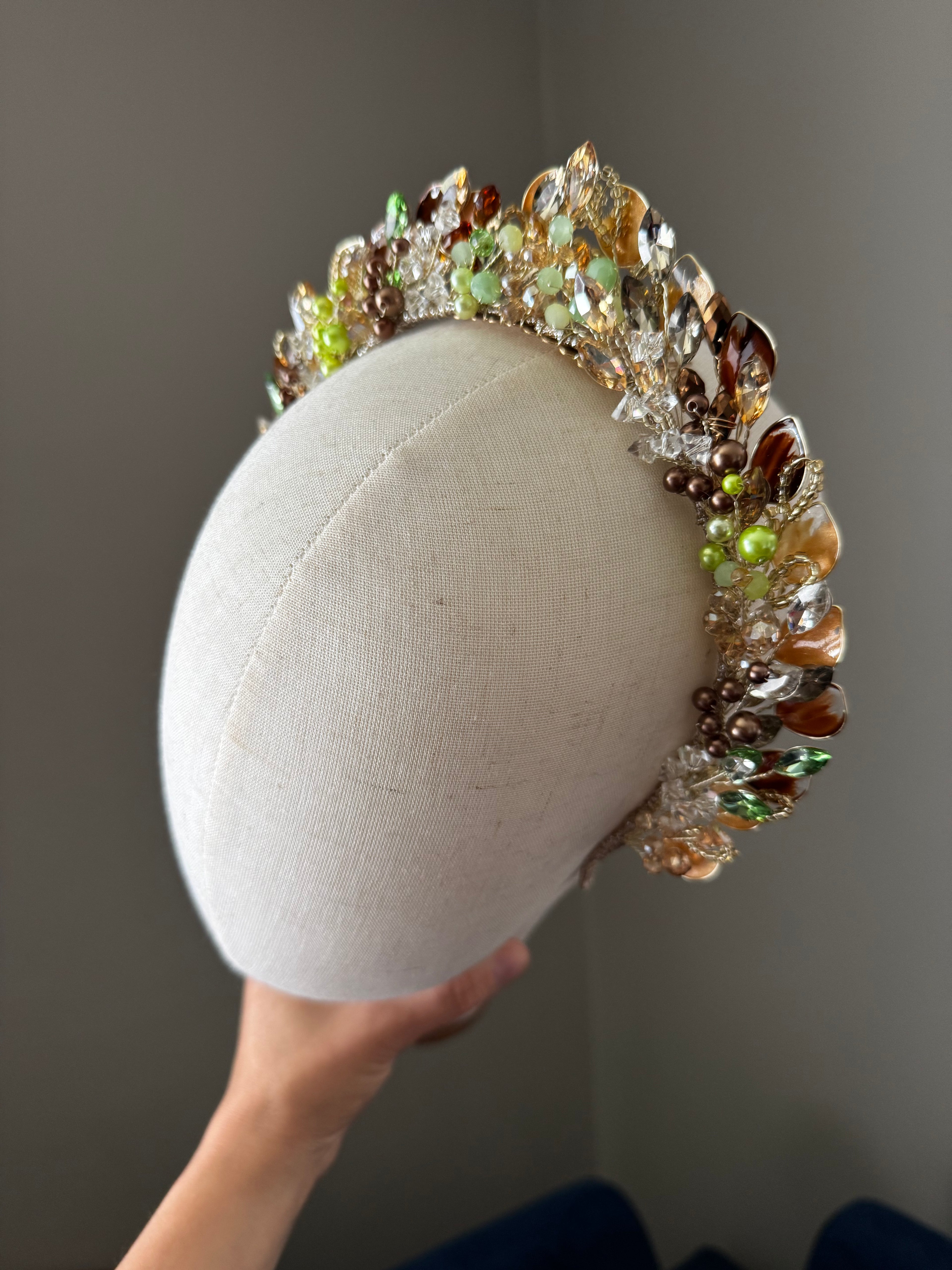 Gold, lime and brown pointed crown